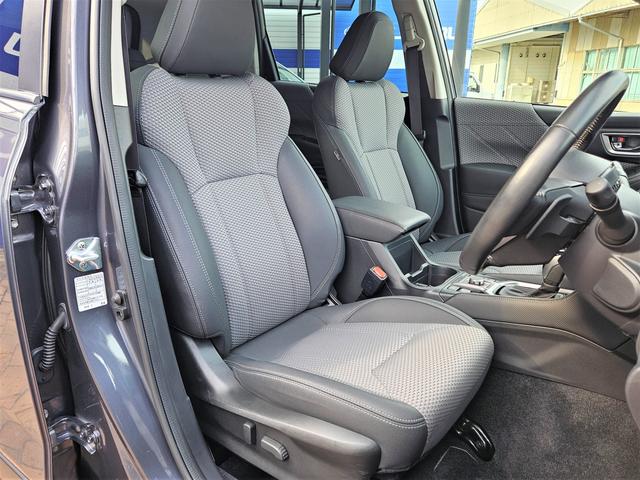 フォレスター ツーリング　アイサイト搭載車　ナビ　ＥＴＣ　ドラレコ（12枚目）