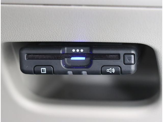 ステラ L スマートアシスト 常時全輪駆動 ケンウッドナビ ETC 4WD スマートアシスト 元弊社社用車 元レンタカー アイドリングストップ ETC ケンウッドナビ 電動格納ミラー フルセグTV 14インチアルミホイール オートライト DVD パンク修理キット(14枚目)