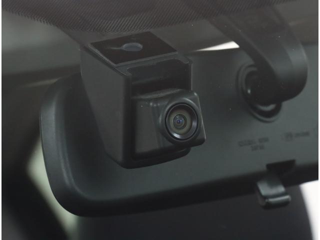 レガシィB4 Limited 黒革 コーナーセンサー タイヤ新品 ハーマン ブラックレザー アイサイトver.3 アイスト バックカメラ 全車速追従クルコン ヒルスタート キーレスアクセス プッシュスタート ETC ハーマンカードン ナビ フルセグTV Fグリル ワンオナ(31枚目)