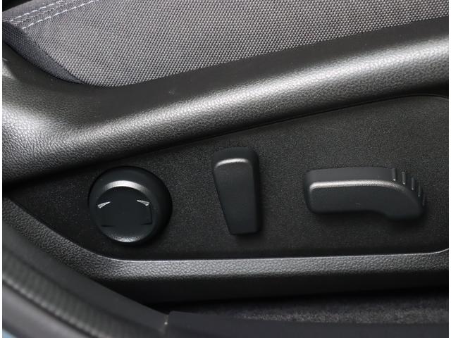 クロストレック リミテッド　ナビ　バックカメラ　ＥＴＣ　新世代アイサイト　ナビ　バックカメラ　ＥＴＣ２．０　フロントカメラ　サイドカメラ　ルーフレール　オートライト　電動格納ミラー　キーレスエントリー　スマートキー　寒冷地仕様　１８インチアルミホイール（38枚目）