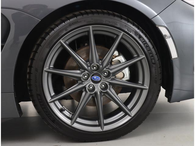 ＢＲＺ Ｓ　６ＭＴ　９型ナビ　ＥＴＣ　前後ドラレコ　アイサイト付き　ＬＥＤ　フルセグＴＶ　ハイビームアシスト　パイオニア９インチナビ　リヤビューカメラ　ＤＶＤ　１８ＡＷ　クルコン　アイサイト　キーレス　プッシュスタート　クラッチペダル　６速マニュアル　無鉛プレミアム（8枚目）