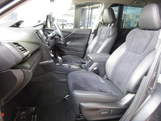 フォレスター スポーツ　ナビ　バックカメラ　ＥＴＣ　ドラレコ前後　エンスタ　フロントコーナーセンサー　カーゴトレーマット　エンジンスターター　リヤゲートライト　ＵＳＢ接続ケーブル　１８インチアルミホイール　ドアバイザー　ＬＥＤヘッドランプ　フロントカメラ　サイドカメラ（8枚目）