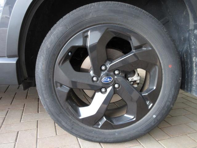 フォレスター スポーツ　ナビ　バックカメラ　ＥＴＣ　ドラレコ前後　エンスタ　フロントコーナーセンサー　カーゴトレーマット　エンジンスターター　リヤゲートライト　ＵＳＢ接続ケーブル　１８インチアルミホイール　ドアバイザー　ＬＥＤヘッドランプ　フロントカメラ　サイドカメラ（9枚目）