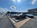 カースポット高崎は国道17号線に面しており、この建物が目印でございます♪