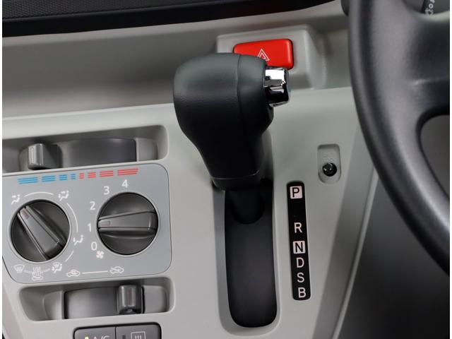 L スマートアシスト LEDライト インテグレーテッドCD 衝突回避支援ブレーキ・車線逸脱警報・先行車発信お知らせ・ハイビームアシスト・アイドリングストップ・デジタルメーター・ツートンシート・キーレス・エアコン・パワーウィンドウ・パワステ・元社用車・安全ボディ(13枚目)