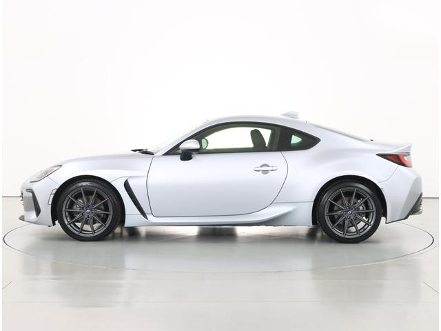 ＢＲＺ Ｓ　Ｍ／Ｔ　９インチナビ　バックカメラ　ＥＴＣ２．０　カロッツェリア９インチナビ　ＣＤ／ＤＶＤ機能　シートヒーター　プッシュスタート　オートライト　クルーズコントロール　盗難防止システム　ＵＳＢ端子　ワンオーナー　整備記録簿　横滑り防止システム（3枚目）