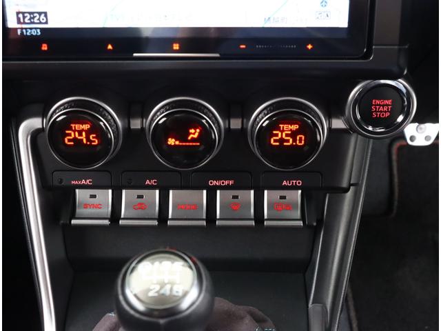 ＢＲＺ Ｓ　Ｍ／Ｔ　９インチナビ　バックカメラ　ＥＴＣ２．０　カロッツェリア９インチナビ　ＣＤ／ＤＶＤ機能　シートヒーター　プッシュスタート　オートライト　クルーズコントロール　盗難防止システム　ＵＳＢ端子　ワンオーナー　整備記録簿　横滑り防止システム（18枚目）