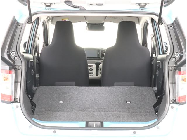 しっかり積める荷室！後部座席を倒すことで荷室をさらに広く使うことが出来ます！