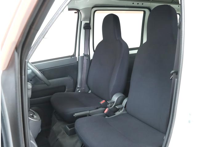 サンバーバン トランスポーター 新品タイヤ パナソニックナビ ETC AT ワンオーナー 記録簿 キーレスエントリー リヤシート ストラーダ CN-RA06D フルセグTV CD DVD Bluetooth接続(12枚目)