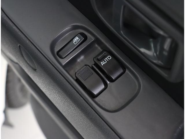 サンバーバン トランスポーター 新品タイヤ パナソニックナビ ETC AT ワンオーナー 記録簿 キーレスエントリー リヤシート ストラーダ CN-RA06D フルセグTV CD DVD Bluetooth接続(21枚目)