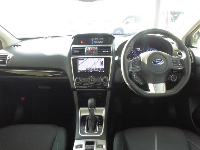 レヴォーグ １．６ＧＴ　ＥｙｅＳｉｇｈｔ　パナソニックナビ　ＥＴＣ２．０　ＬＥＤヘッドライト　バックカメラ　１７インチアルミ　追従クルコン（3枚目）