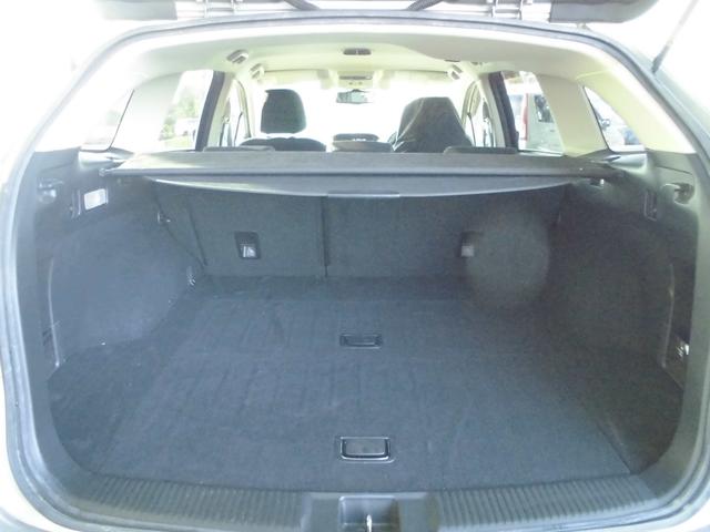 レヴォーグ １．６ＧＴ　ＥｙｅＳｉｇｈｔ　パナソニックナビ　ＥＴＣ２．０　ＬＥＤヘッドライト　バックカメラ　１７インチアルミ　追従クルコン（8枚目）