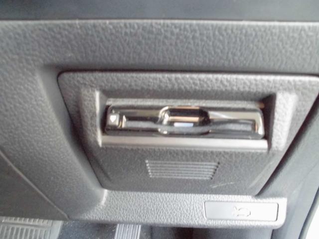 レヴォーグ １．６ＧＴ　ＥｙｅＳｉｇｈｔ　パナソニックナビ　ＥＴＣ２．０　ＬＥＤヘッドライト　バックカメラ　１７インチアルミ　追従クルコン（17枚目）