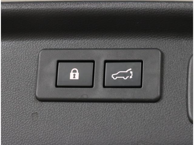 フォレスター ＸＴ－エディション　特別仕様車　ナビ　ＥＴＣ２．０　純正８インチパナソニックナビ　バックカメラ　スマートリヤビューミラー　ルーフレール　パワーリヤゲート　新世代アイサイト　ワンオーナー　禁煙車　Ｘ－ＭＯＤＥ　アダプティブドライビングビーム（11枚目）