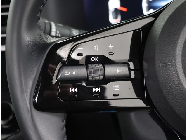 �n���h���ɕt�����X�C�b�`�ɂ��I�[�f�B�I�ƒǏ]�@�\�t���N���[�Y�R���g���[���̑��삪�\�I�Ǐ]���x��Ԋԋ����̕ύX���ł��܂��I�I