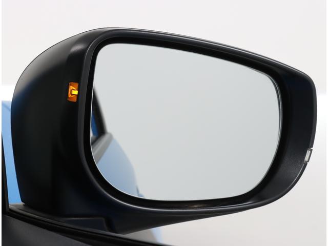 クロストレック リミテッド　２ＷＤ　コーナーセンサー　サンルーフ　ナビ　ＥＴＣ　ドラレコ　ワイヤレスチャージャー　ｅ－ＢＯＸＥＲ　パワーシート　禁煙車　ワンオーナー　シートヒーター　マルチビューモニター　ツーリングアシスト　追従クルコン（13枚目）