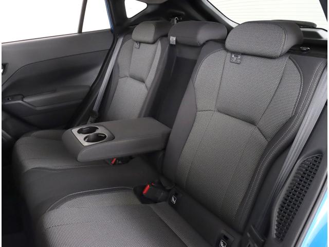 クロストレック リミテッド　２ＷＤ　コーナーセンサー　サンルーフ　ナビ　ＥＴＣ　ドラレコ　ワイヤレスチャージャー　ｅ－ＢＯＸＥＲ　パワーシート　禁煙車　ワンオーナー　シートヒーター　マルチビューモニター　ツーリングアシスト　追従クルコン（18枚目）