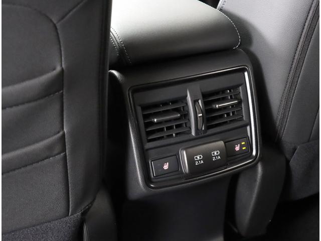 ��ȍ��E�ɂ̓V�[�g�q�[�^�[�@�\��������Ă���A�S�l��Ԃ̍ۂ����K�ȃh���C�u���y���߂܂��I