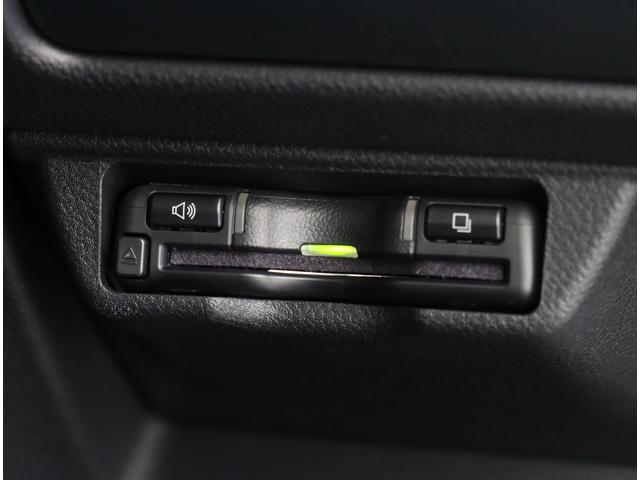 クロストレック リミテッド　ナビ機能　ルーフレール　シートヒーター　ドラレコ　１１．６インフォメーションディスプレイ　前後ドラレコ　ＥＴＣ２．０　デジタルマルチビューモニター　ステアリングヒーター　カーゴステップ　ＳＴＩドアハンドルプロテクター　アダプティブドライビングビーム（5枚目）