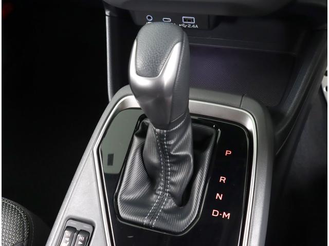 クロストレック リミテッド　ナビ機能　ルーフレール　シートヒーター　ドラレコ　１１．６インフォメーションディスプレイ　前後ドラレコ　ＥＴＣ２．０　デジタルマルチビューモニター　ステアリングヒーター　カーゴステップ　ＳＴＩドアハンドルプロテクター　アダプティブドライビングビーム（12枚目）