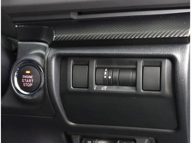 クロストレック リミテッド　ナビ機能　ルーフレール　シートヒーター　ドラレコ　１１．６インフォメーションディスプレイ　前後ドラレコ　ＥＴＣ２．０　デジタルマルチビューモニター　ステアリングヒーター　カーゴステップ　ＳＴＩドアハンドルプロテクター　アダプティブドライビングビーム（30枚目）