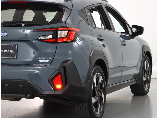 クロストレック リミテッド　ナビ機能　ルーフレール　シートヒーター　ドラレコ　１１．６インフォメーションディスプレイ　前後ドラレコ　ＥＴＣ２．０　デジタルマルチビューモニター　ステアリングヒーター　カーゴステップ　ＳＴＩドアハンドルプロテクター　アダプティブドライビングビーム（40枚目）