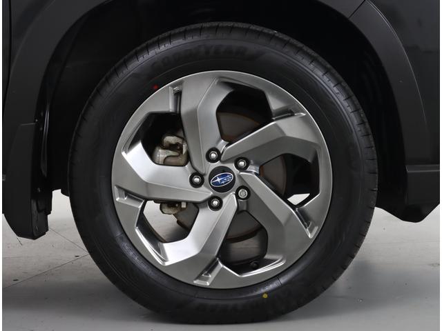 純正１８インチアルミホイール！スタッドレスタイヤなども気軽にご相談ください。