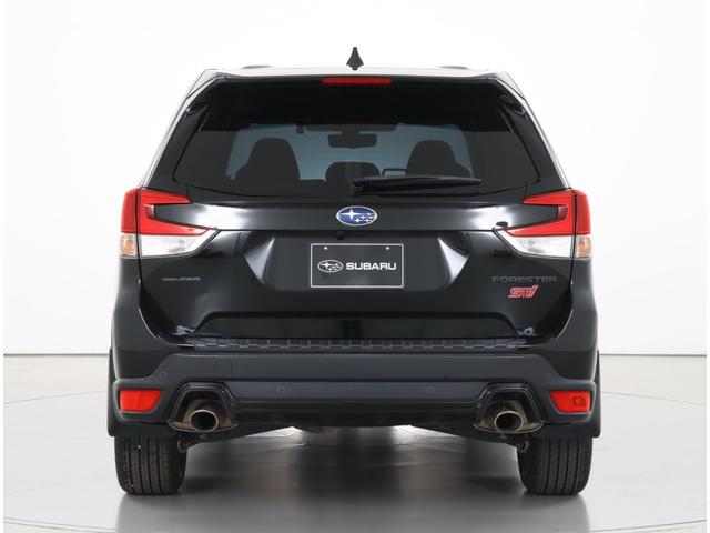 中古車だからこそオススメのボディーコーティング！！ボディ全体を磨く下地処理から丁寧に行い、細かい傷や水垢等の汚れを奇麗にしてから施工いたします！！ビフォー・アフターがハッキリとお判りいただけます！