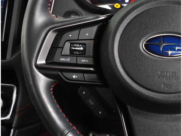 ステアリングスイッチ搭載！簡単なオーディオ操作が可能です。