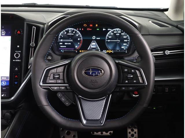 レヴォーグ ＧＴ－Ｈ　ＥＸ　ＥｙｅＳｉｇｈｔ　Ｘ搭載車　フロントグリル　ブラックレザーシート　スマートリヤビューミラー　カーゴステップ　１１．６インフォメーションディスプレイ　ＦＳＢカメラ　ＥＴＣ２．０　ドラレコ　パワーリヤゲート　ナビ機能　アダプティブドライビングビーム（16枚目）