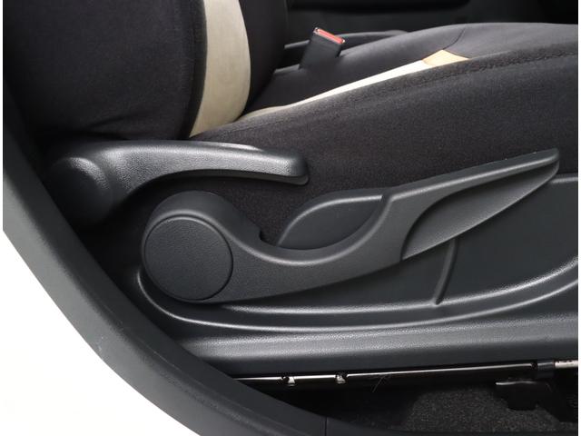 ブーン スタイル ブラックリミテッド SAIII ナビ ドラレコ ナビ連動前後ドラレコ パノラミックビューモニター CD/DVD機能 ベンチシート アイドリングストップ プッシュスタート 前後コーナーセンサー オートマチックハイビーム LEDヘッドライト(12枚目)