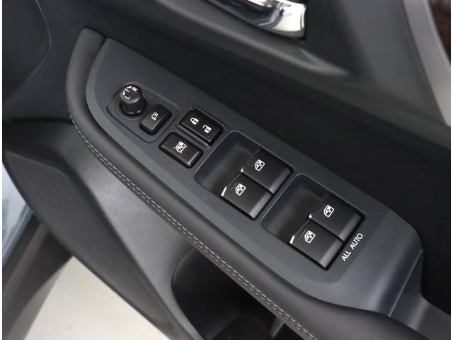 レガシィアウトバック EyeSight搭載車 8インチナビ バックカメラ 4WD ビルトインパナソニック8インチナビ ETC2.0 パワーリヤゲート CD/DVD機能 パワーシート シートヒーター リヤビークルディテクション カーゴステップ ルーフレール ワンオーナー(24枚目)