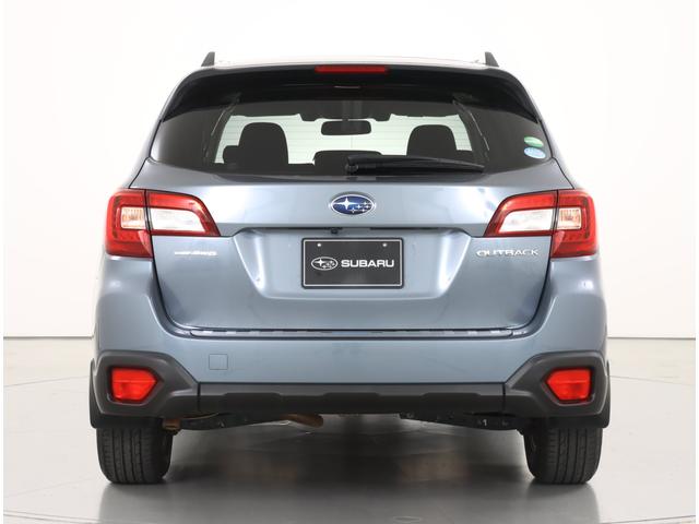 レガシィアウトバック EyeSight搭載車 8インチナビ バックカメラ 4WD ビルトインパナソニック8インチナビ ETC2.0 パワーリヤゲート CD/DVD機能 パワーシート シートヒーター リヤビークルディテクション カーゴステップ ルーフレール ワンオーナー(28枚目)