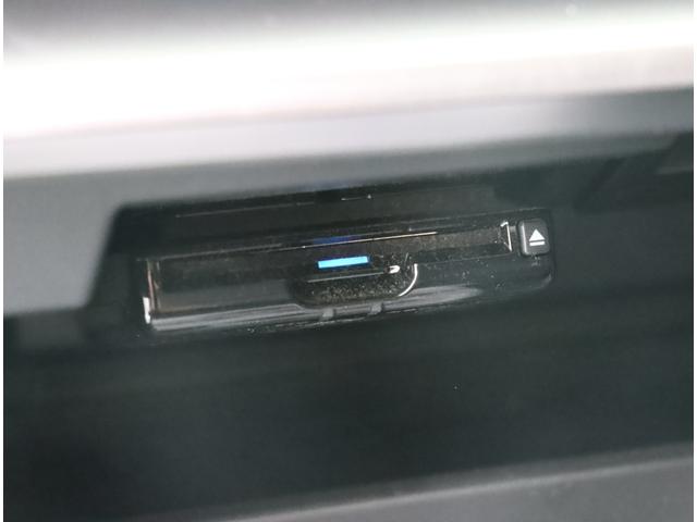 ＸＶ ２．０ｉ－Ｓ　ＥｙｅＳｉｇｈｔ　８インチナビ　ルーフレール　パナソニック８インチナビ　バックカメラ　ＥＴＣ２．０　アイドリングストップ　リヤビークルディテクション　ＣＤ／ＤＶＤ機能　プッシュスタート　ワンオーナー　整備記録簿　ＬＥＤライナー　オートライト（5枚目）