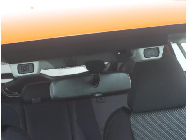 ＸＶ ２．０ｉ－Ｓ　ＥｙｅＳｉｇｈｔ　８インチナビ　ルーフレール　パナソニック８インチナビ　バックカメラ　ＥＴＣ２．０　アイドリングストップ　リヤビークルディテクション　ＣＤ／ＤＶＤ機能　プッシュスタート　ワンオーナー　整備記録簿　ＬＥＤライナー　オートライト（8枚目）