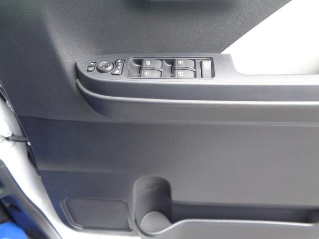 シフォン Ｇ　スマートアシスト　純正ナビ　バックカメラ　ＣＤ／ＤＶＤ機能　シートヒーター　ベンチシート　アイドリングストップ　ワンオーナー　禁煙車　プッシュスタート　オートライト　前後コーナーセンサー　ハイビームアシスト（11枚目）