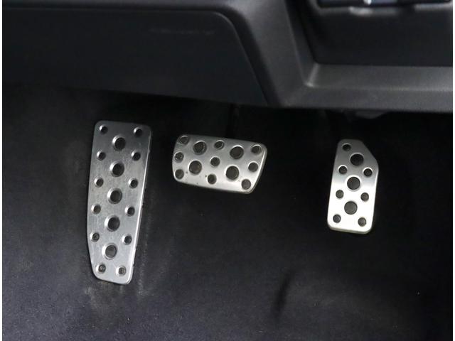 レヴォーグ GT-H EyeSight搭載車 9インチビルトインナビ ビルトインパナソニック9型ナビ ブルーレイ再生機能 ナビ連動前後ドラレコ ETC2.0 FSBカメラ パワーリヤゲート シートヒーター パワーシート アダプティブドライビングビーム LEDライナー(30枚目)