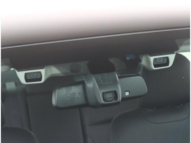 レガシィＢ４ Ｌｉｍｉｔｅｄ　ＥｙｅＳｉｇｈｔ搭載車　新品タイヤ　８型ナビ　ビルトインパナソニック８インチナビ　ＳＴＩフロントアンダースポイラー　リヤアンダーガーニッシュ　社外１９インチアルミホイール　バックカメラ　ＥＴＣ２．０　レザーシート　４ＷＤ（11枚目）