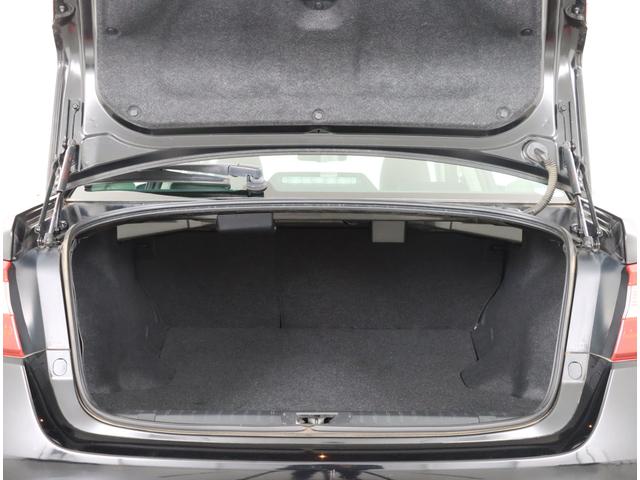 レガシィＢ４ Ｌｉｍｉｔｅｄ　ＥｙｅＳｉｇｈｔ搭載車　新品タイヤ　８型ナビ　ビルトインパナソニック８インチナビ　ＳＴＩフロントアンダースポイラー　リヤアンダーガーニッシュ　社外１９インチアルミホイール　バックカメラ　ＥＴＣ２．０　レザーシート　４ＷＤ（24枚目）