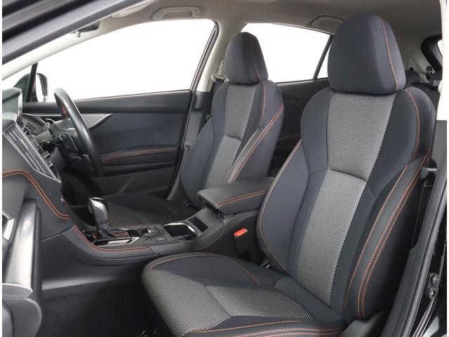 ＸＶ ２．０ｅ－Ｓ　アイサイト　新品タイヤ　８インチナビ　ＨＤＭＩ　パナソニック８インチナビ　バックカメラ　ＥＴＣ２．０　ＣＤ／ＤＶＤ　パワーシート　シートヒーター　プッシュスタート　ルーフレール　アダプティブドライビングビーム　ＬＥＤヘッドランプ　ワンオーナー（8枚目）