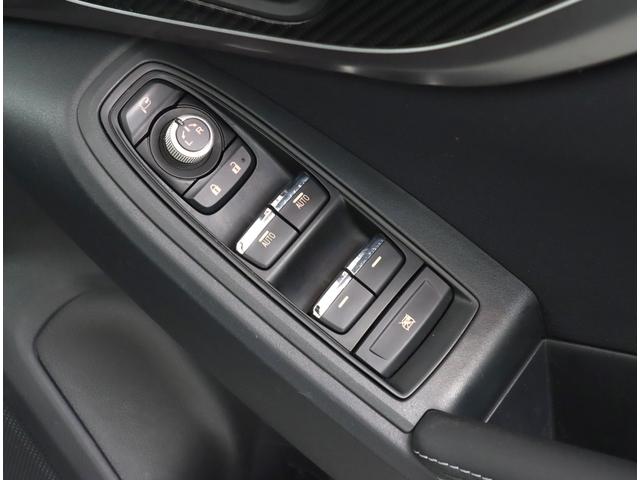 インプレッサスポーツ ２．０ｉ－Ｓ　ＥｙｅＳｉｇｈｔ　８インチナビ　バックカメラ　パナソニック８インチナビ　アドバンスドセイフティパッケージ　ＥＴＣ２．０　パワーシート　ＬＥＤエンブレム　ハイビームアシスト　リヤビークルディテクション　　４ＷＤ　ＬＥＤライナー　ワンオーナー（30枚目）