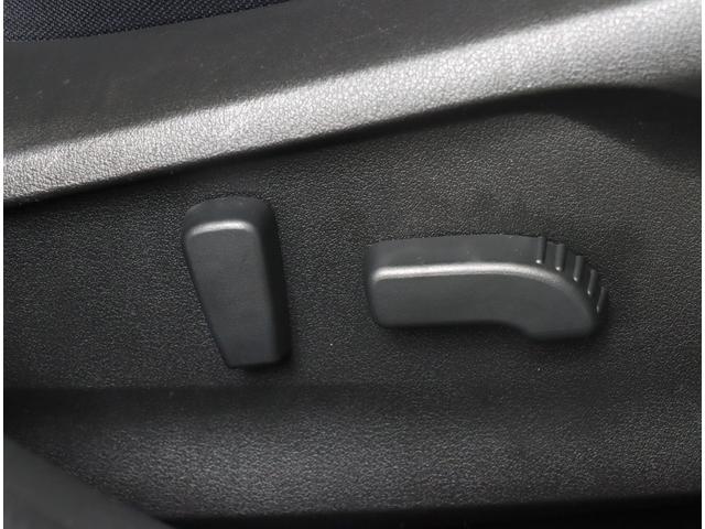 インプレッサスポーツ ２．０ｉ－Ｓ　ＥｙｅＳｉｇｈｔ　８インチナビ　バックカメラ　パナソニック８インチナビ　アドバンスドセイフティパッケージ　ＥＴＣ２．０　パワーシート　ＬＥＤエンブレム　ハイビームアシスト　リヤビークルディテクション　　４ＷＤ　ＬＥＤライナー　ワンオーナー（32枚目）