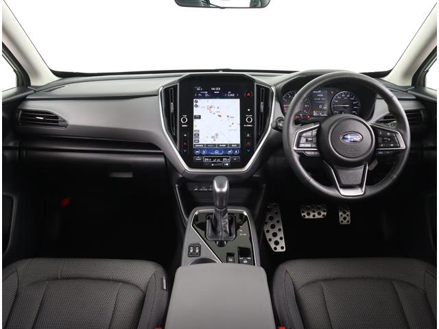 クロストレック リミテッド　元社用車　ＥＴＣ２．０　ルーフレール　ナビ機能　１１．６インフォメーションディスプレイ　デジタルマルチビューモニター　ステアリングヒーター　シートヒーター　パワーシート　ワンオーナー　禁煙車　寒冷地仕様　アダプティブドライビングビーム　オートライト（6枚目）