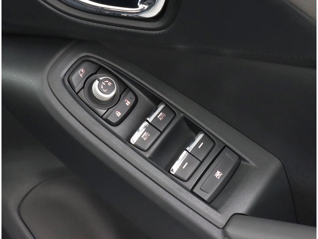 クロストレック リミテッド　元社用車　ＥＴＣ２．０　ルーフレール　ナビ機能　１１．６インフォメーションディスプレイ　デジタルマルチビューモニター　ステアリングヒーター　シートヒーター　パワーシート　ワンオーナー　禁煙車　寒冷地仕様　アダプティブドライビングビーム　オートライト（31枚目）