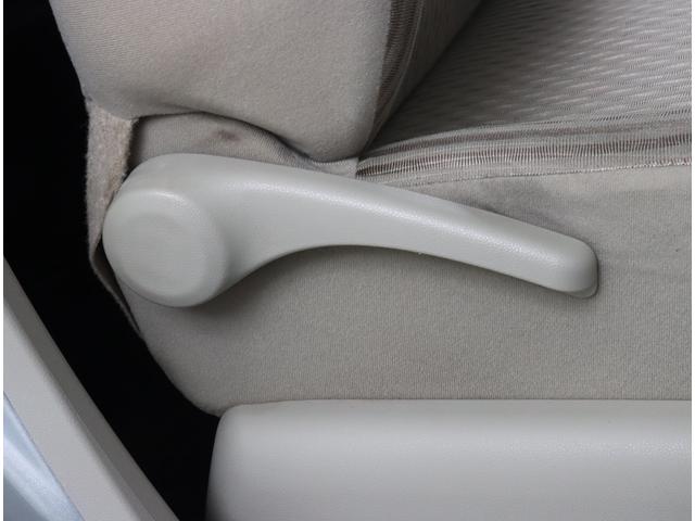 ステラ Ｌ　スマートアシスト　軽雹害現状車　純正ナビ　バックカメラ　ナビアップグレード　ＣＤ／ＤＶＤ　ベンチシート　アイドリングストップ　寒冷地仕様　オートライト　オートマチックハイビーム　リアコーナーセンサー　キーレスエントリー　社外前後ドライブレコーダー（25枚目）