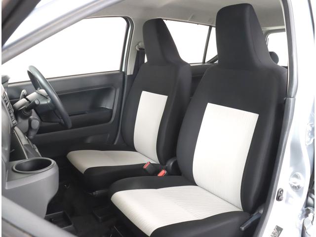 プレオプラス Ｆ　スマートアシスト　ＣＤ／ラジオチューナー　ワンオーナー　禁煙車　整備記録簿　アイドリングストップ　キーレスエントリー　前後コーナーセンサー　オートライト　ハイビームアシスト　横滑り防止システム　取扱説明書　ハロゲンヘッドライト（9枚目）