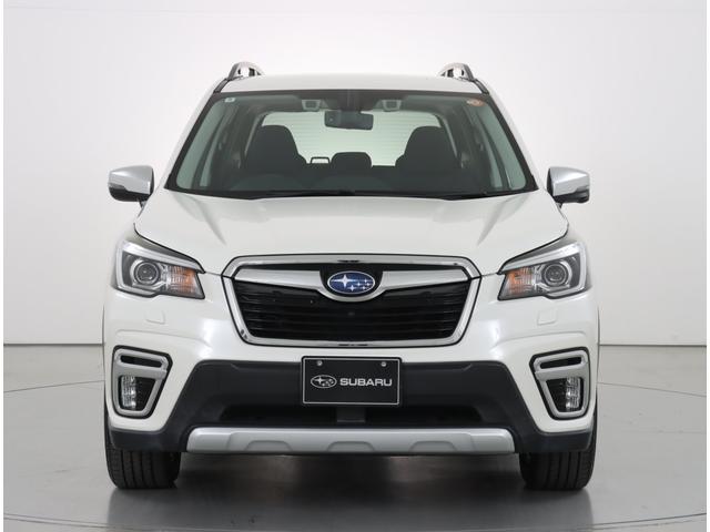 フォレスター Ａｄｖａｎｃｅ　オーディオレス　運転支援　視界拡張　１８インチアルミホイール　パワーシート　シートヒーター　ステアリング連動機能付きＬＥＤヘッドランプ　バックカメラ　シートメモリー機能　ステアリングヒーター　スバルリヤビークルディテクション（4枚目）