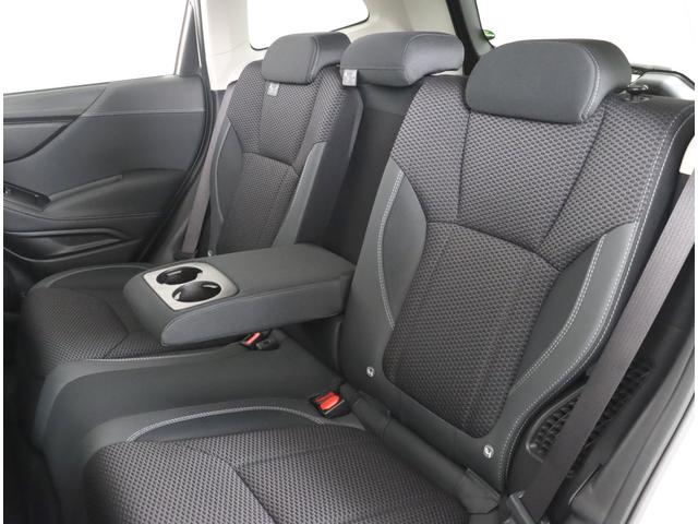 フォレスター Ａｄｖａｎｃｅ　オーディオレス　運転支援　視界拡張　１８インチアルミホイール　パワーシート　シートヒーター　ステアリング連動機能付きＬＥＤヘッドランプ　バックカメラ　シートメモリー機能　ステアリングヒーター　スバルリヤビークルディテクション（12枚目）