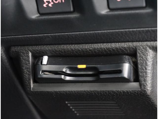 フォレスター Ｓ－Ｌｉｍｉｔｅｄ　ＥｙｅＳｉｇｈｔ搭載車　ＤＩＡＴＯＮＥサウンドナビ　ＥＴＣ　バックカメラ　ドライブレコーダー　パワーリヤゲート　シートヒーター　パワーシート　プッシュスタータ　ワンオーナー　禁煙車　整備記録簿　全車速追従クルーズコントロール（3枚目）