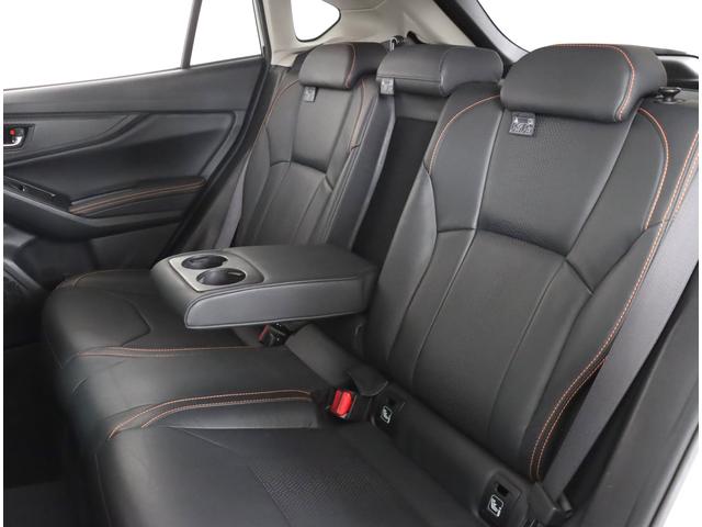 ＸＶ ２．０ｉ－Ｌアイサイト　本革シート　ナビ　ドラレコ　アイサイトＶｅｒ３　　１７インチアルミホイール　ＥＴＣ２．０　ナビゲーション　バックカメラ　ドライブレコーダー　取り扱い説明書　整備手帳　ＬＥＤヘッドランプ（15枚目）